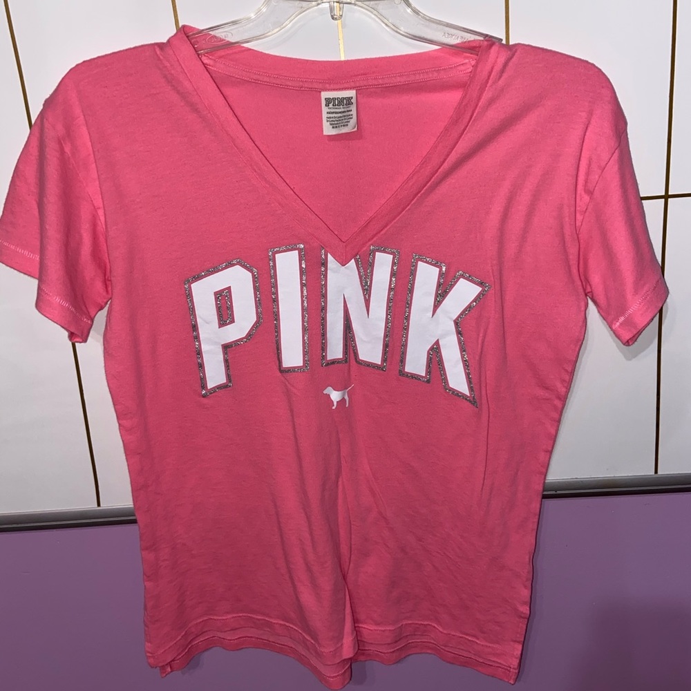 PINK v-neck Shirt👚